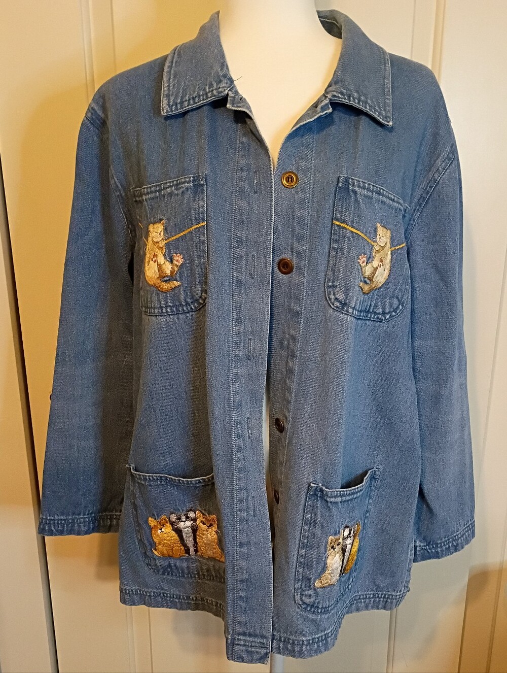 Vintage Passion Denim Embroidered Kittens Cats Shirt Jacket Size Large